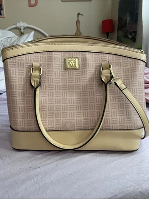 Bolso de mano Anne Klein Dome Cartera Doble correa con asa superior - Tostado y beige Foto 1 de 3