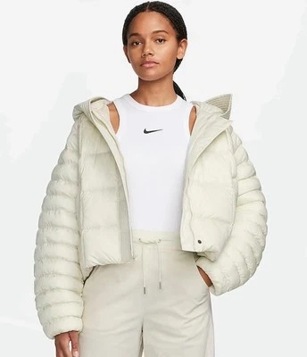 Chaqueta Nike Sportswear Swoosh Puffer PrimaLoft FB8729-104 EE. UU. Mujeres Mediana $300 Foto 1 de 4