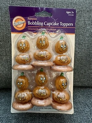Vintage Plastic Halloween Cake Toppers Jack O Lanterns Stacked Pumpkins Bobble - Image 1 of 4