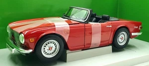 Britains 1/18 Scale Diecast 7884 - Triumph TR6 Roadster - Red - Picture 1 of 5