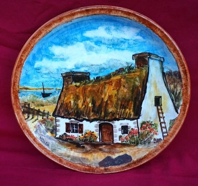 YOUEN QUIMPER Breton Cottage Sailing Boat Hand Painted Decorative Plate 1960's - Image 1 of 3