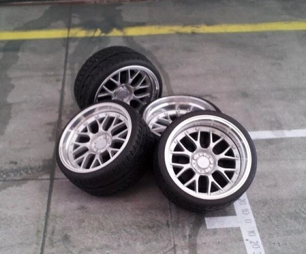SD MODELCARTUNING SD Felgen 18 Zoll "ALU" BBS RS-GT silber 33mm 1:18 Modellauto Tuning