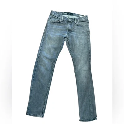 Jeans de mezclilla gris estándar Vans V56 en una talla 30 x 32 para hombre Foto 1 de 4