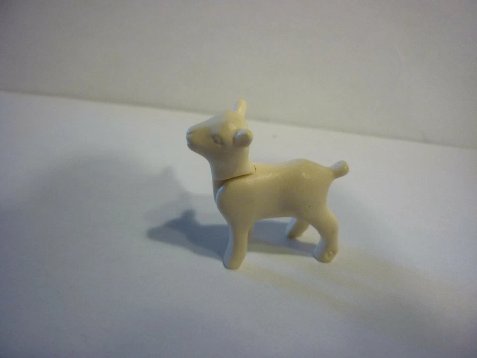 PLAYMOBIL LOT ACCESSOIRES animal chevreau ferme foret - Photo 1/1