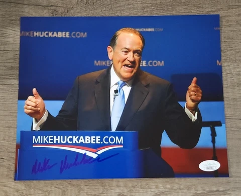 Governor MIKE HUCKABEE Signed Autographed 8x10 Photo ARKANSAS FOX NEWS JSA Cover