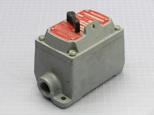 APPLETON EDSF23WQ INTERRUPTOR VASO SELLADO ESTACIÓN DE CONTROL OTRO INTERRUPTOR T213052 - Imagen 1 de 6