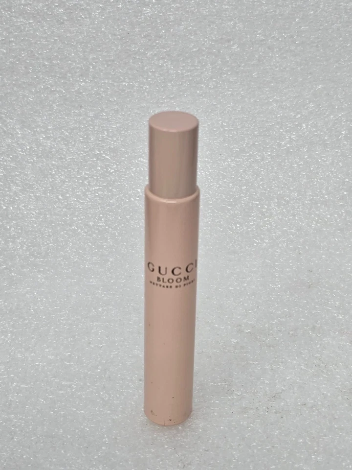 Gucci Bloom Nettare Di Fiori Perfume Rollerball .25 OZ Foto 1 de 1