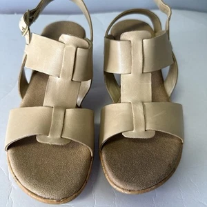 Clark’s Women Faux Cork Leather Wedge Strappy Sandal Taupe. Size 5.5 - Picture 1 of 5
