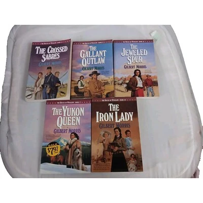 GILBERT MORRIS LOT OF 5 THE HOUSE OF WINSLOW SERIES PAPERBACKS 13 15 16 17 19 - Image 1 of 4