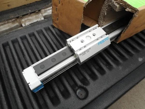 FESTO RODLESS CYLINDER + AXIS GUIDE 25mm Bore x 851 Stroke FDG-25-P-KF-GK 192851 - Picture 1 of 5