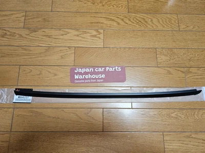 Genuine Mitsubishi OEM MOULDING, WINDSHILD SIDE, LH  MONTERO(MMNA) MB645737 Foto 1 de 4