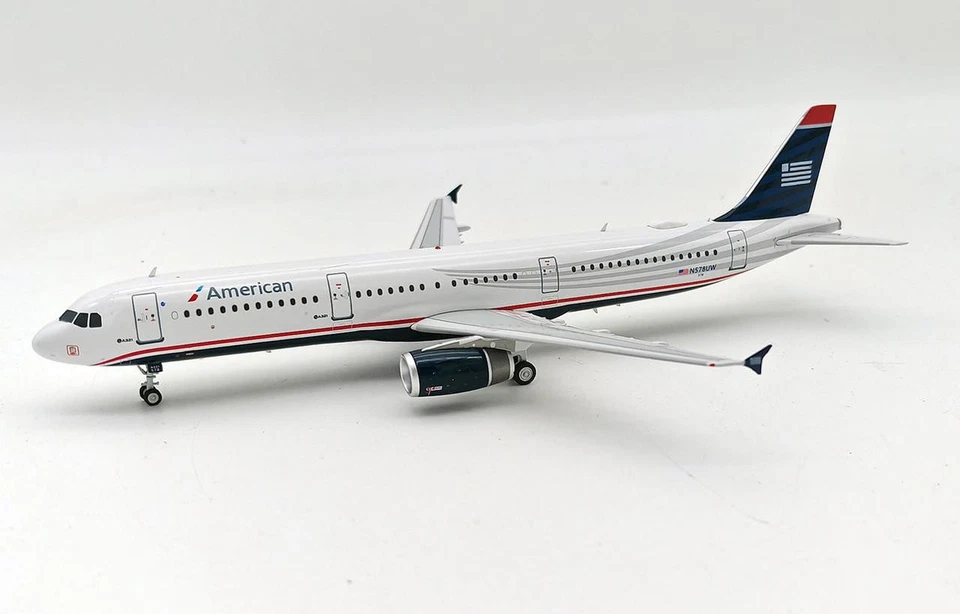 Коллекционная монета American Airlines Airbus A321-231 N578UW 1:200 IF321AA578 - Изображение 1 из 1