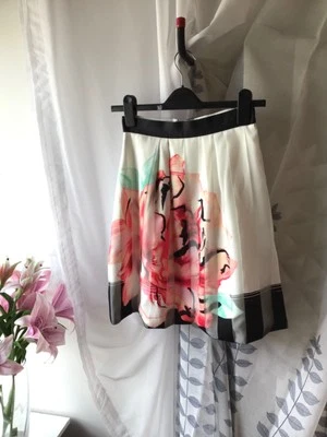 Coast Special Occasion Skirt Size 6 Beautiful VGC - Image 1 of 4