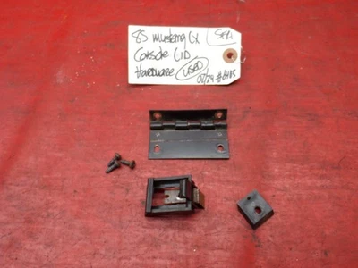 79-86 FORD MUSTANG CONSOLA CENTRAL TAPA CIERRE INTERIOR BLOQUEO BISAGRA FABRICANTE DE EQUIPOS ORIGINALES JUEGO USADO Foto 1 de 4