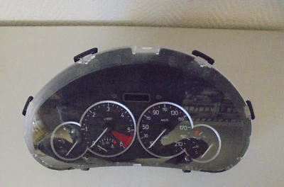 Tacho (140.917 km) 9656696580 Peugeot 206 1.6HDI - Bild 1 von 3