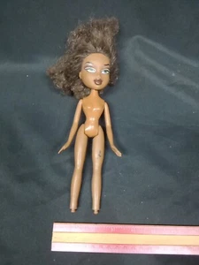 Muñeca Sasha Bratz 2001 Original Genuina MGA Desnuda Desnuda Sin Pies Ojos Marrones - Imagen 1 de 6