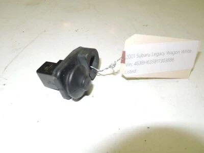 2001 Subaru Outback sensor fechado porta do passageiro dianteiro - Imagem 1 de 2