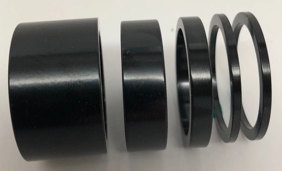 DELUXE BICICLETA BICICLETA 1 1/8" ALEACIÓN AURICULARES ESPACIADORES CONJUNTO NEGRO 2mm 10mm y 20MM Foto 1 de 1