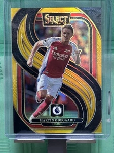 2024-25 Seleziona Premier League Calcio Martin Odegaard Mezzanino 1/10 = eBay 1/1 - Foto 1 di 2