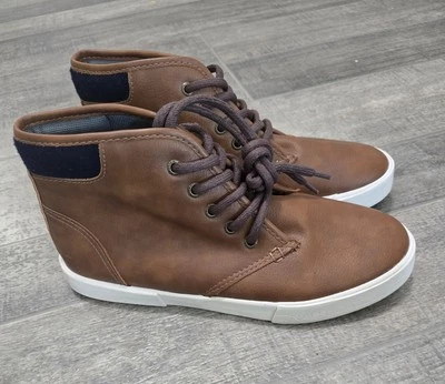 Nautica Breakwater Brown Comfort Chukka Boots Youth Size 5 Casual Dress Shoes - Image 1 of 4