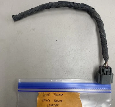 Разъем усилителя тормозов 2010 2017 Chevrolet Traverse 20831871 от оригинального производителя - Изображение 1 из 3