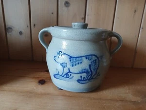 Vtg 1993 Rowe Pottery Works Pig Double Handled Bean Pot With Lid - Picture 1 of 10