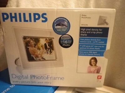 Philips DIGITAL PHOTO FRAME 7FF2CMI 7" LCD Display Panel NEW High Pixel - Image 1 of 4