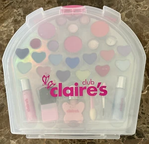 Claire's Club Cupcake Lunchbox Makeup Set For Girls New Without Box - Picture 1 of 2
