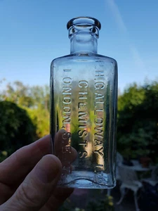 Vintage Antique P. H. Galloway Chemists Bottle London SE17 - Picture 1 of 7