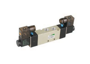 Solenoid Valve 1/4" 4V230P-08-F-DC24V - Picture 1 of 2
