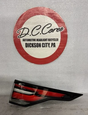 🌟USADO🌟2017-2020 LAND ROVER DISCOVERY LADO DERECHO LUZ TRASERA LED Foto 1 de 4