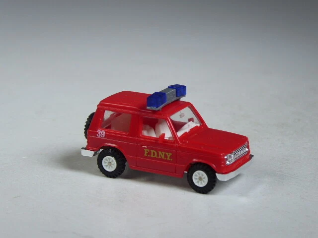 (HR-4) Rietze Mitsubishi Pajero kurz Feuerwehr FDNY New York USA ohne OVP - Bild 1 von 1