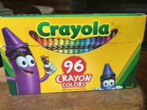 Crayola Standard Sized Crayons in Hinged Box with Sharpener, Set of 96 NEW Retir - Picture 1 of 3
