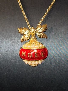 VTG AVON Noel Enamel Christmas Ornament Faux Seed Pearls Pendant Necklace 27” - Picture 1 of 4