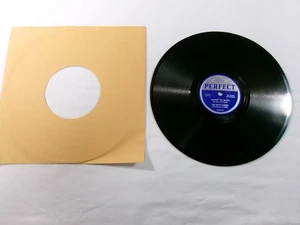 RARE PERFECT RECORDS 20877 The Westerners 78rpm Raggin' The Blues / Play Me That - Foto 1 di 6