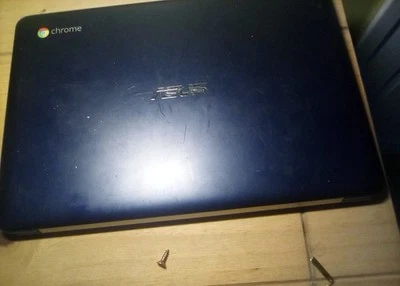 AEUS google Chrome Laptop Okay Condition. Used A Lot Of Times - Image 1 of 4
