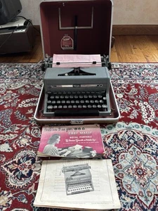 Máquina de escribir Royal 1949 Quiet De Luxe Gray Magic - De colección - Imagen 1 de 6