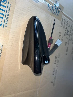 2018 2019 年 SUBARU IMPREZA WRX STI 原始设备制造商 EXTERIOR Radio ROOF ANTENNA *损坏塑料 — 第 1/2 张图片