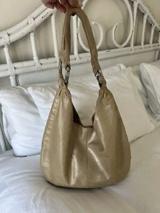 Hobo The Original Shoulder Bag | Ring Detail | Golden Metallic - Picture 1 of 9