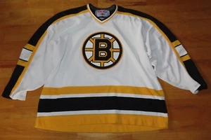 Vintage CCM Etikett - BOSTON BRUINS (2XL) Hockey Trikot mit genähtem Wappen ZUHAUSE - Bild 1 von 8