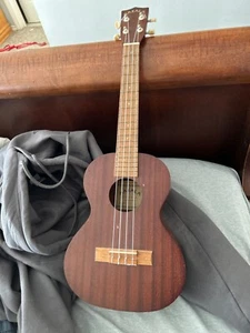 Tenor ukulele Kala brand - Picture 1 of 1