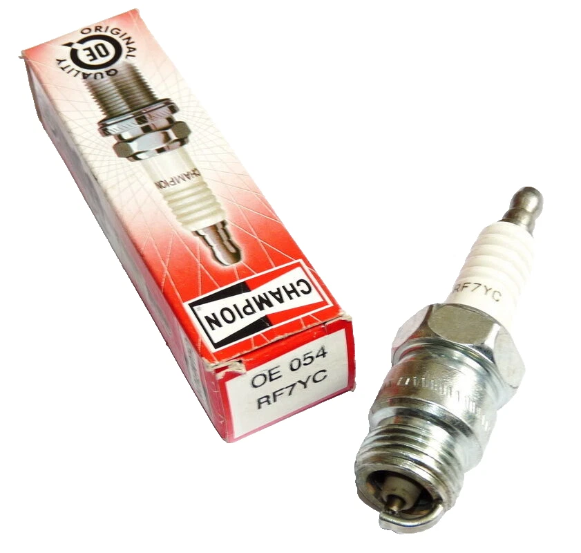 Champion Spark Plug RF7YC Ford Capri Cortina Escort Granada Scorpio Sierra Taunus - Image 1 of 1