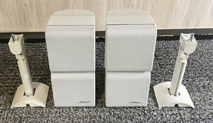 BOSE LIFESTYLE ACOUSTIMASS WHITE DOUBLE CUBE SPEAKERS With Mounts - Picture 1 of 5