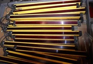 STI MS4348BR Safety Light Curtain - Picture 1 of 2