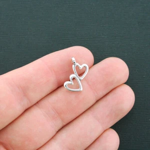 15 Dijes Corazones Antiguos Tono Plata Corazones Dobles - SC4450 - Imagen 1 de 2