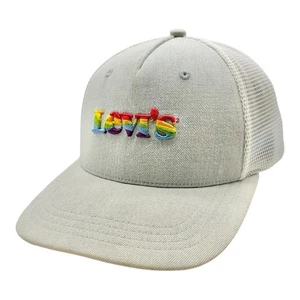 Gorra ajustable Levi’s Hat Pride Trucker logotipo arco iris malla Snapback - Imagen 1 de 8