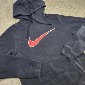 Nike Hoodie Men Small Black Center Swoosh Club Fleece Athleisure Applique - Picture 1 of 10