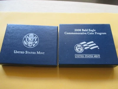 2008 $1 BALD EAGLE COMMEMORTIVE SILVER DOLLAR UNITED STATES MINT - Image 1 of 4