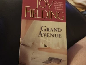 Grand Avenue By Joy Fielding - Picture 1 of 2