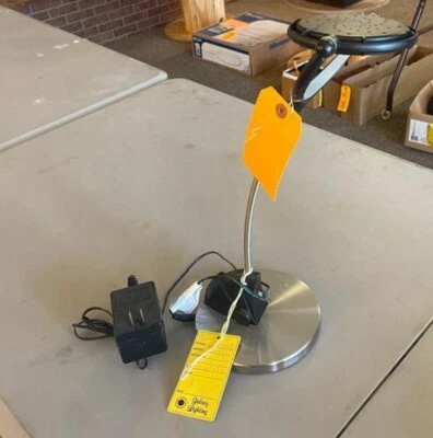 Lite Source Black LED Desk Light LS-20932 (T2-4) - Image 1 of 4